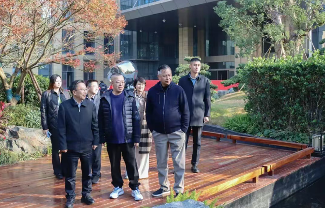 湖南省政协副主席赖明勇一行莅临绿之韵中心